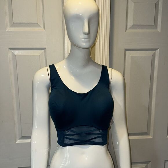 VICTORIA's SECRET MEDIUM SUPPORT SPORTS BRA - Picture 4 of 11